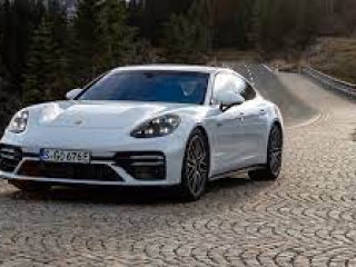 XE PORSCHE PANAMERA BỊ QUÁ NHIỆT - NGUYÊN NHÂN VÀ CÁCH KHẮC PHỤC